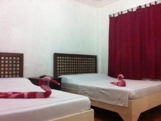 Villa Criselda Resort Balabag  ภายนอก รูปภาพ