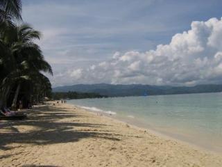 Villa Criselda Resort Balabag  ภายนอก รูปภาพ