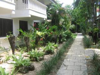Villa Criselda Resort Balabag  ภายนอก รูปภาพ